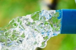 juntos_pela_agua_alian-a_pela_agua_agua_jorra_cano_istock-930x524-1-300x169